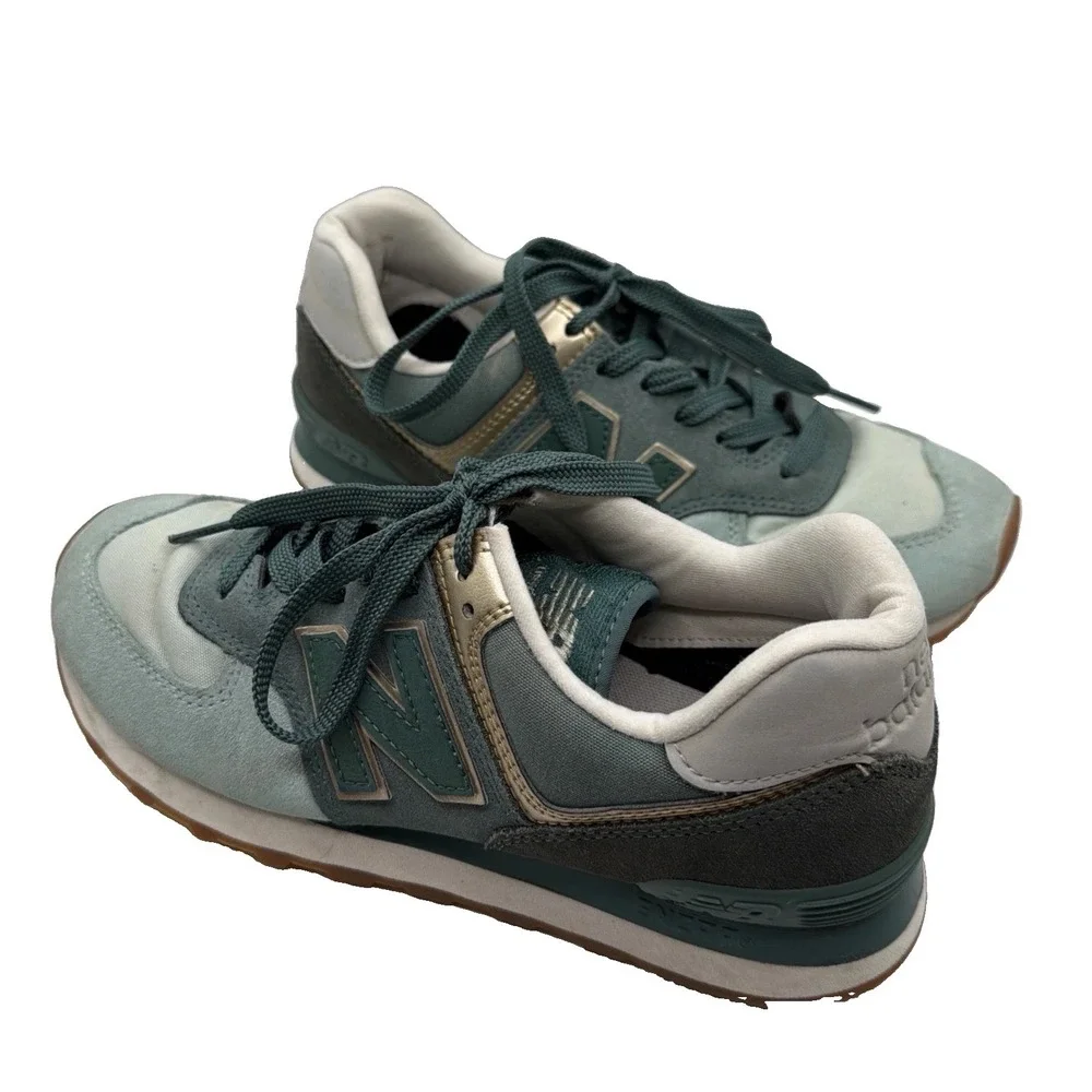 New Balance 574 Women's Size 8.5 Shoes  Metallic patch Agave Sneaker WL574MLC